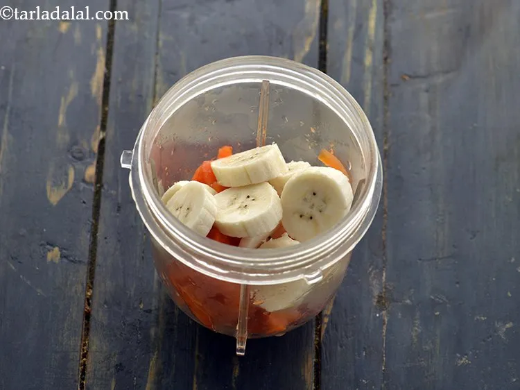 Step 11 – Put the bananas over it.