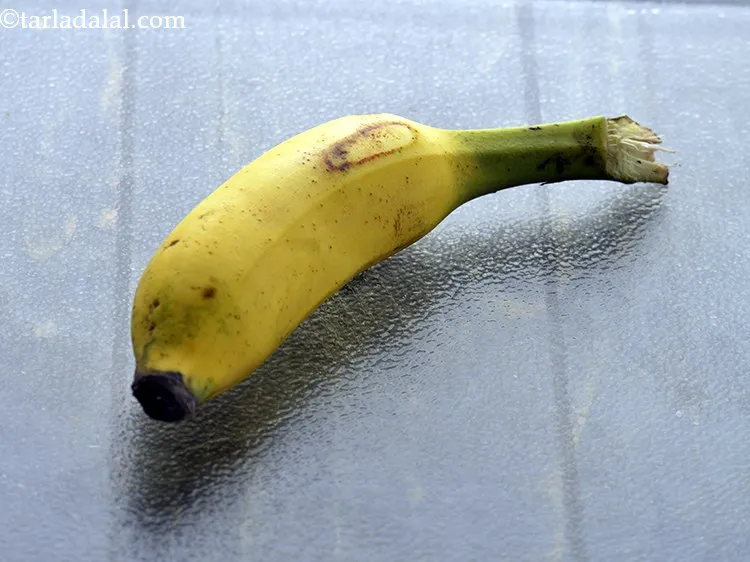 Step 2 – For <strong>Banana and Papaya Puree for babies</strong>, firstly you have to buy the correct fruits. …