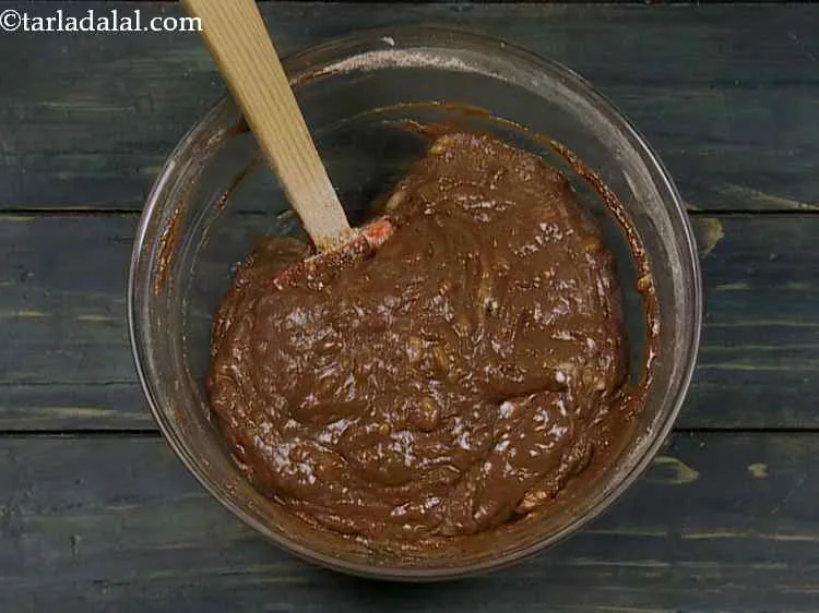 Step 14 – The batter is mixed and ready. It is very important to mix it using the …