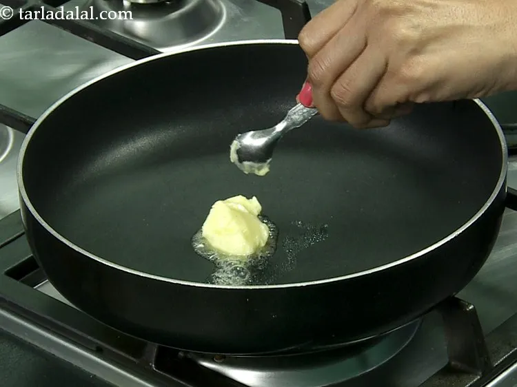 Step 6 – To prepare the&nbsp;<strong>makhani gravy recipe | restaurant style&nbsp;makhani gravy | Punjabi makhani gravy | Indian …