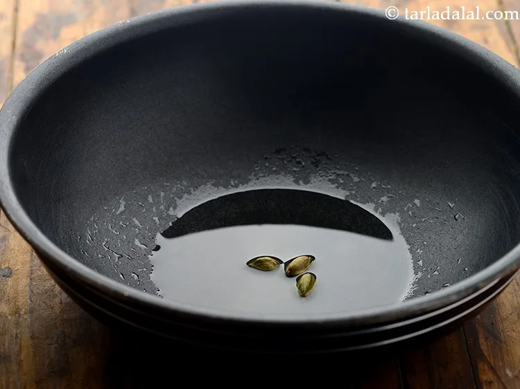 Step 11 – To prepare&nbsp;<strong>white gravy recipe | Indian white gravy |</strong>&nbsp;heat the oil in a kadhai and …