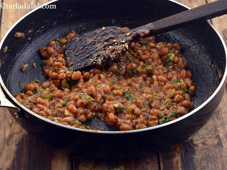 Step 15 – Mix well and cook on a medium flame for 1 minute, while stirring occasionally.