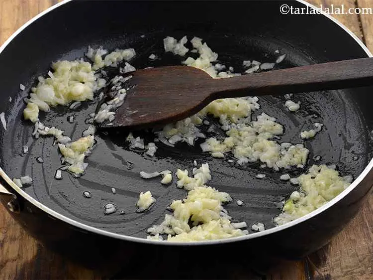 Step 5 – Saut&eacute; on a medium flame for 1 minute.