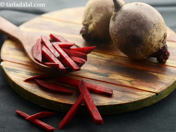 Step 4 – Then to make <strong>healthy Indian carrot tomato beetroot juice</strong> add beetroot strips a few at …