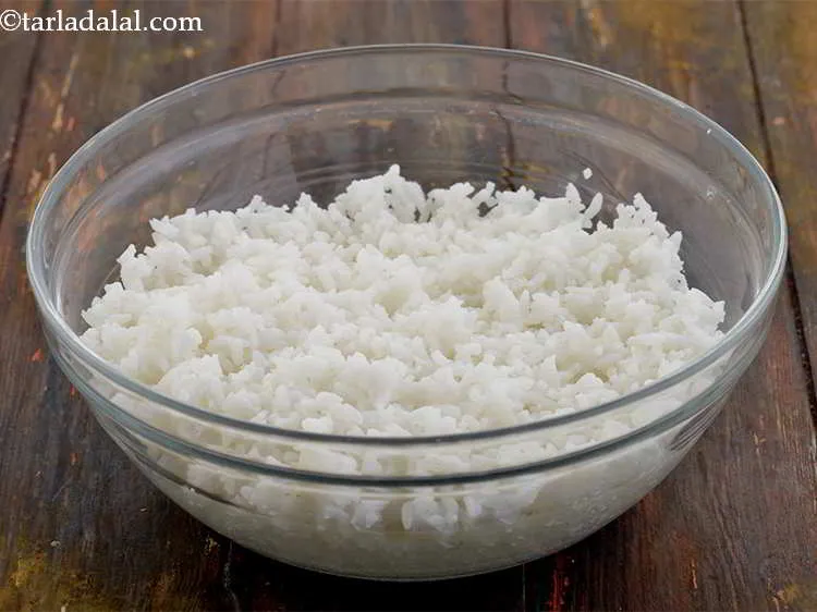 स्टेप 1 – <strong>भात ना पुडला</strong> बनाने के लिए&nbsp;| <strong>पुडला रेसिपी | क्विक …