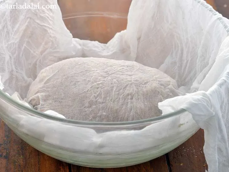 Step 8 – Cover with a lid or damp cloth and keep aside for 15 to 20 minutes.