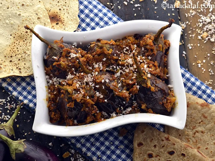 Step 28 – Serve the <strong>bharli vangi</strong> hot with roti or chapati.