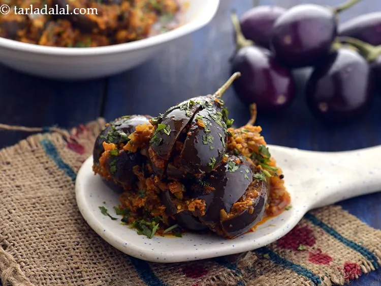 Step 30 – Serve <strong>bharli vangi |&nbsp;Maharashtrian style bharli vangi&nbsp;|&nbsp;stuffed brinjal Indian sabzi&nbsp;|&nbsp;masala bharli vangi&nbsp;|</strong>&nbsp; hot with <a …