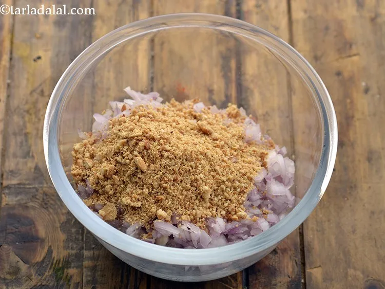 Step 6 – Add roasted and coarsely crushed peanuts. They give a pleasant nutty flavour and bite to …