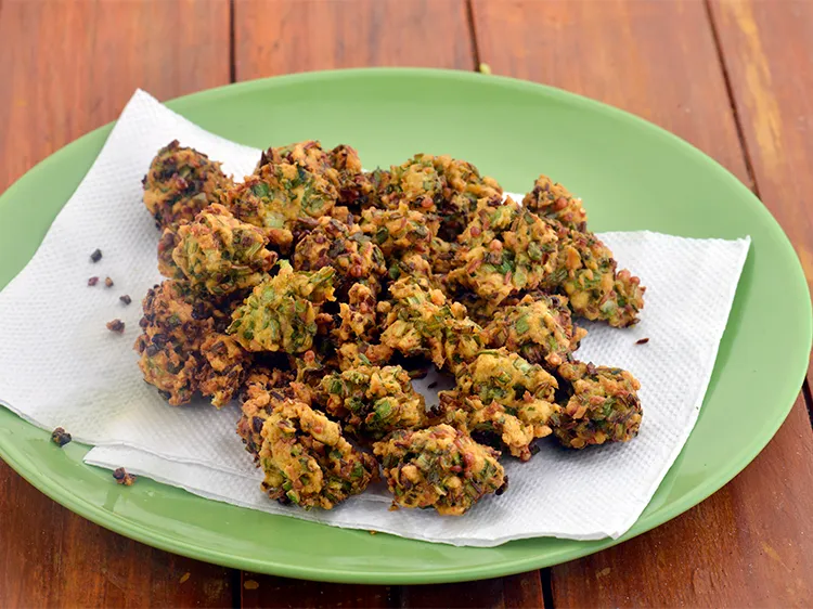 स्टेप 14 – एक सोखनेवाले कागज पर निकालें।