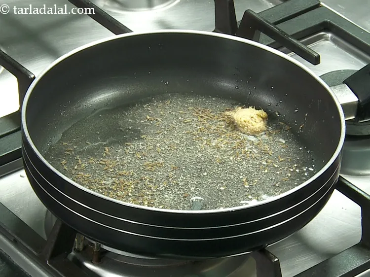 Step 11 – Add 1/2 tsp&nbsp;<a href="https://www.tarladalal.com/glossary-ginger-paste-adrak-ki-paste-457i">ginger (adrak) paste</a>.