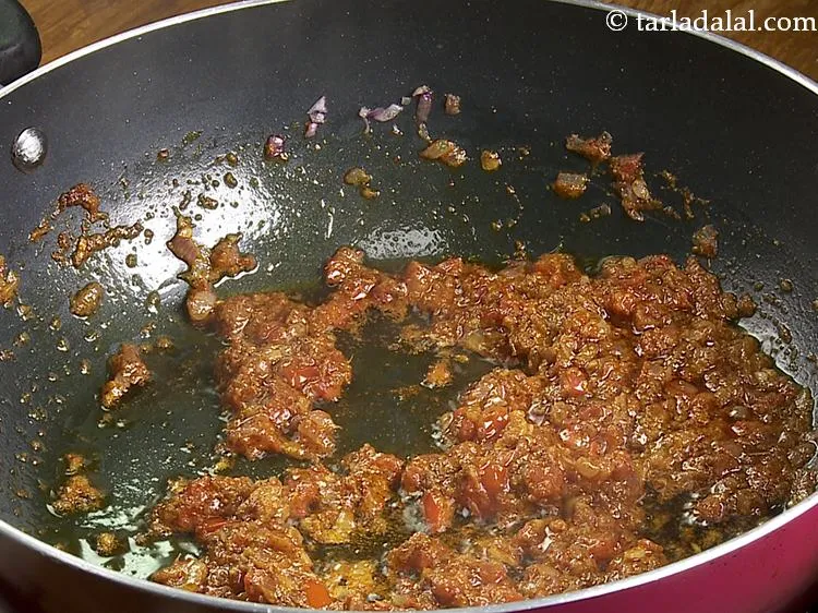 Step 11 – Mix well and cook on a medium flame for 2 minutes, while stirring occasionally.