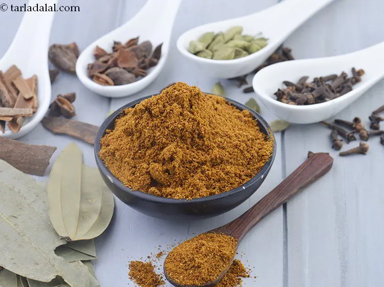 Step 22 – The&nbsp;<strong>biryani masala powder | homemade biryani masala |</strong>will have such a texture.