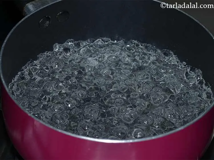 Step 5 – Let it boil completely for about 3 minutes. Turn the flame off.