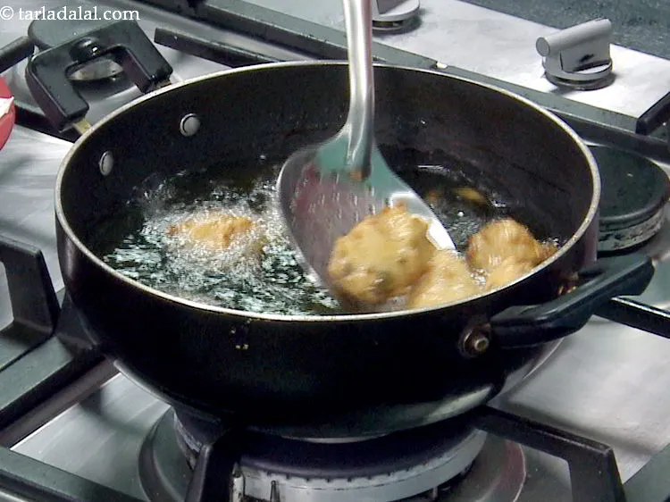 Step 20 – <p>Turn over and cook on both sides. Cook on a low medium flame or else …