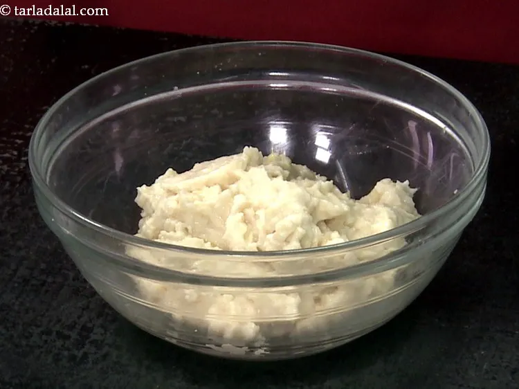 Step 9 – <p>Transfer the mixture into a deep bowl.</p>