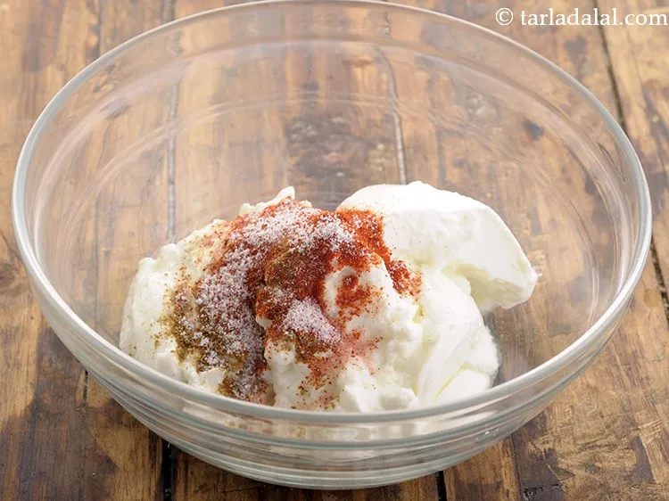 Step 4 – Add red chilli powder and salt.&nbsp;