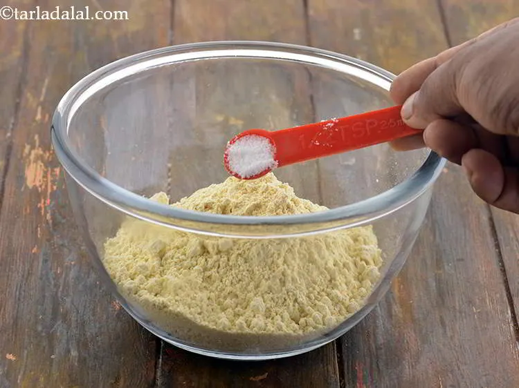 स्टेप 2 – स्वादानुसार नमक डालें। यदि आप मीठी बूंदी बना रहे हैं …