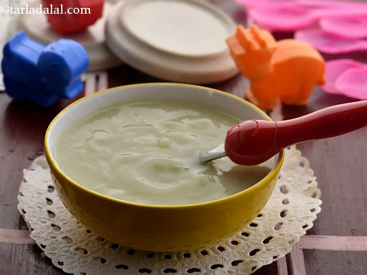 Step 31 – Remove from the flame and cool it slightly. Serve the&nbsp;<b><span style="font-size: 12pt; font-family: Cambria;">Doodhi Phoolkobi …