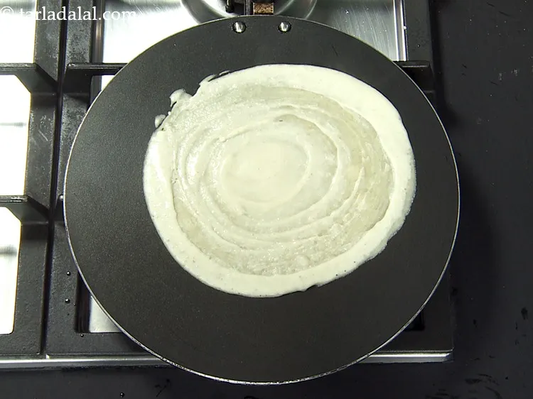 Step 11 – Spread in a circular motion to make a 175 mm. (7&quot;) diameter circle.