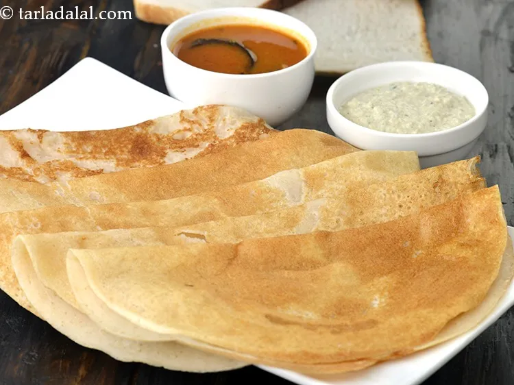 Step 16 – Serve&nbsp;<strong>bread dosa&nbsp;</strong>immediately.
