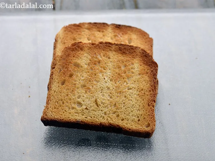 Step 2 – To make&nbsp;<strong>Indian bread pizza | &nbsp;quick oven veg bread pizza | 3 ingredient tava bread …