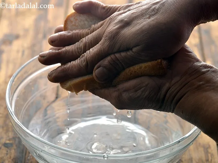 Step 3 – Squeeze out excess water immediately. To make it nutritious, make use of whole wheat bread …