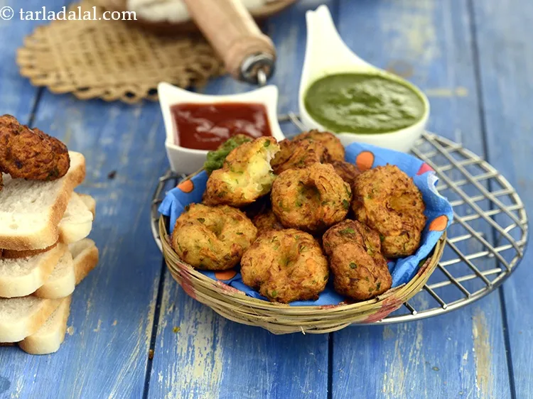 Step 30 – Serve them immediately on frying to enjoy their crispiness.&nbsp;