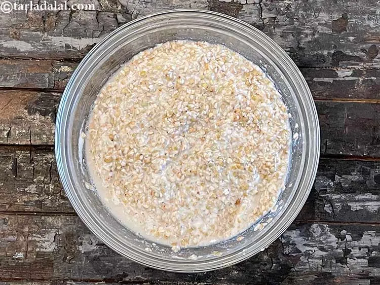 स्टेप 11 – एक घंटे के बाद कुट्टू - दही मिश्रण कुछ इस …