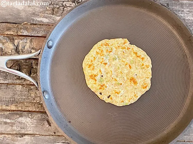 स्टेप 27 – ७ और पेनकेक्स बनाने के लिए दोहराएं।