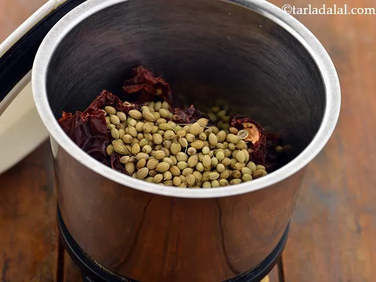 Step 3 – Add the coriander seeds.