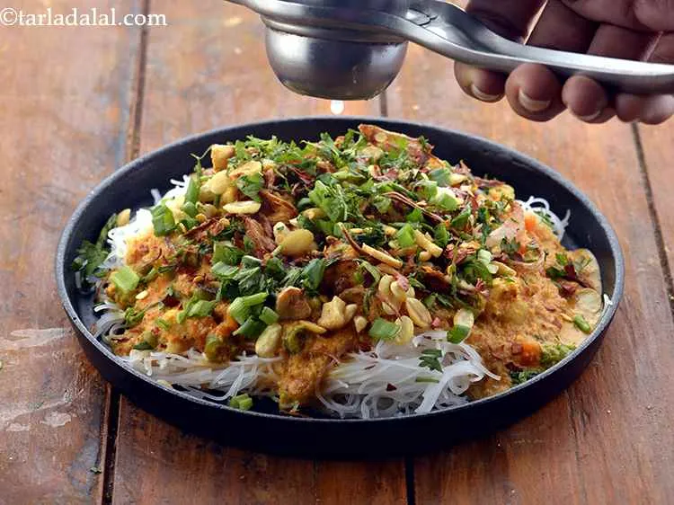 स्टेप 39 – थोड़ा नमक और नींबू के रस छिड़कें। सही स्वाद के …