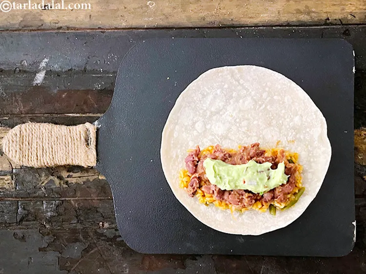 Step 121 – Add&nbsp;1 tbsp of guacamole.