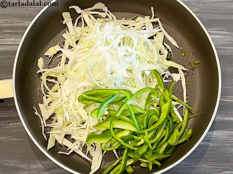 Step 9 – Add the capsicum.&nbsp;Rich in&nbsp;<a href="https://www.tarladalal.com/recipes-for-Vitamin-C-Rich-Indian-Recipes-804">vitamin C</a>,&nbsp;<a href="https://www.tarladalal.com/recipes-using-capsicum-163">capsicum</a>&nbsp;protect and maintain the lining of the heart. Low …