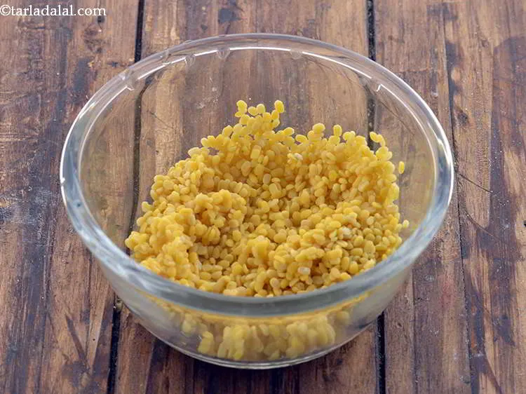 Step 1 – Pick and wash the yellow moong dal.
