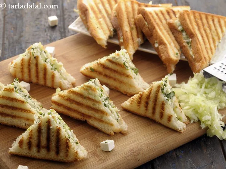 स्टेप 13 – <strong>गोभी पनीर ग्रील्ड सैंडविच</strong> को&nbsp; | <strong>पनीर गोभी ग्रिल्ड सैंडविच …