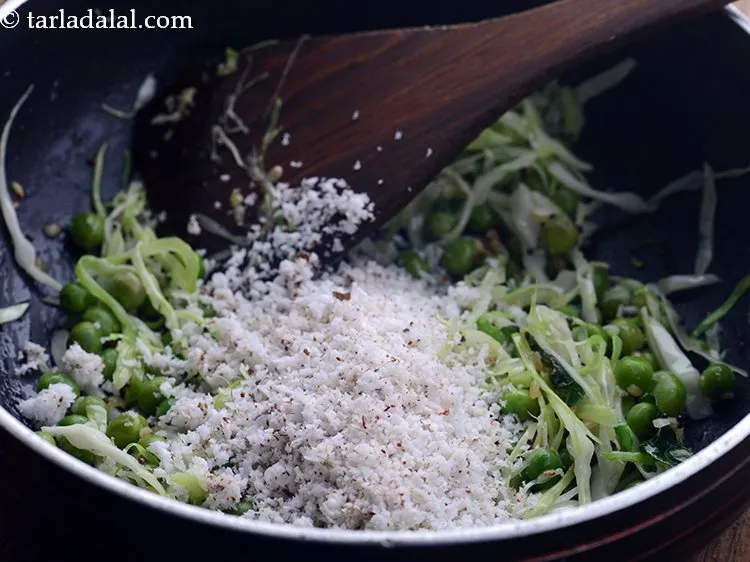 स्टेप 11 – <strong>गोभी फूगथ</strong> के | <strong>गोआ स्टाइल गोभी फूगथ | नारियल …