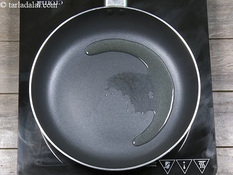 Step 3 – To make <strong>capsicum chutney recipe | Indian bell pepper chutney | South Indian capsicum chutney …