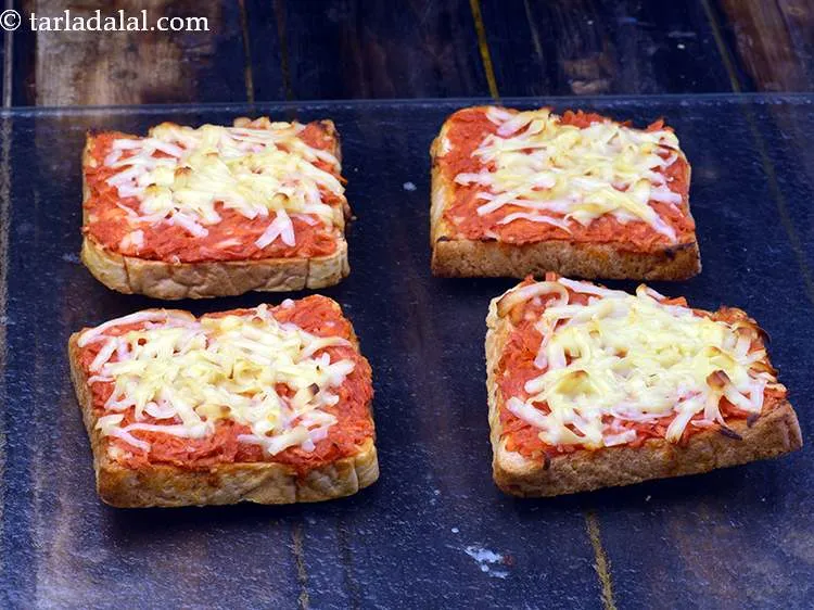 स्टेप 18 – <strong>गाजर चीज़ टोस्ट</strong> को | <strong>गाजर चीज़ फिंगर्स | आसान …