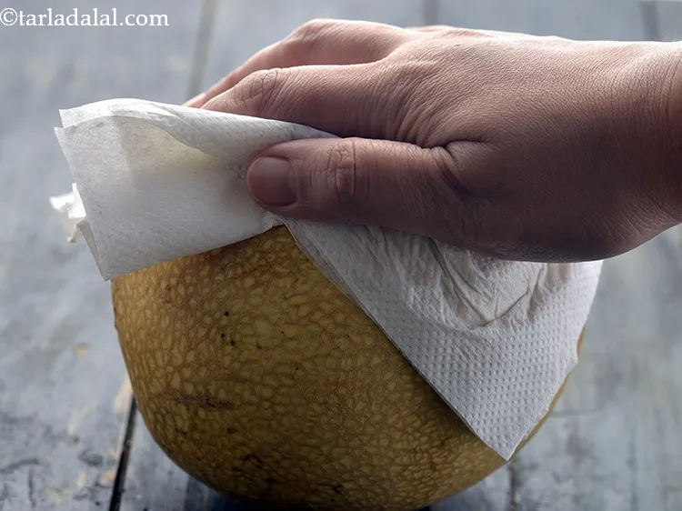 Step 15 – Wipe it with a clean kitchen towel.