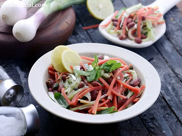 स्टेप 21 – <strong>मिन्ट ड्रेसिंग में गाजर ककड़ी और राजमा सलाद</strong> परोसने के …