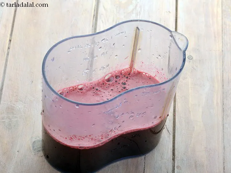 Step 5 – Collect the <strong>vegetable juice for weight loss </strong>in a jar. Add salt to it and …