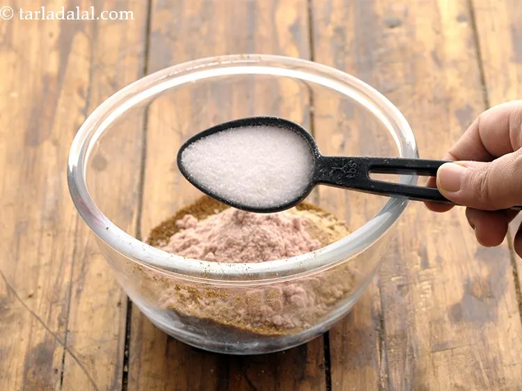 स्टेप 11 – नमक डालें।