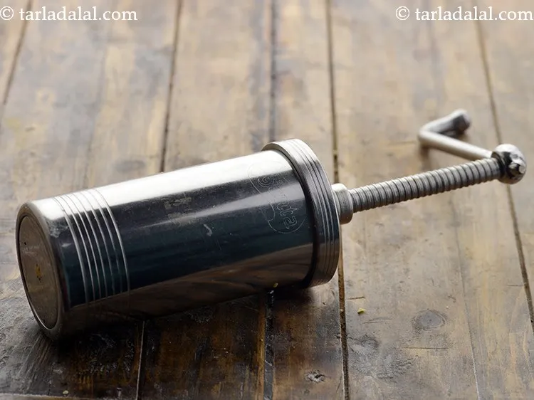 Step 18 – Snap the dough after you have have 3 to 4 spiral rounds. Seal the ends …