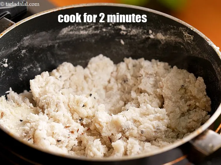 Step 9 – Cook on medium flame for 2 minutes while stirring continuously.