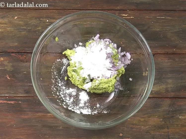 Step 23 – Add 1 tbsp&nbsp;<a href="https://www.tarladalal.com/glossary-rice-flour-chawal-ka-atta-534i">rice flour (chawal ka atta)</a>. This small quantity of rice flour is …