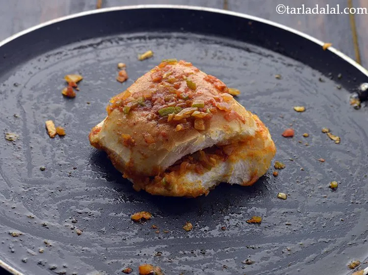 स्टेप 20 – इसे मध्यम आंच पर १ मिनट या तब तक पकाएं …