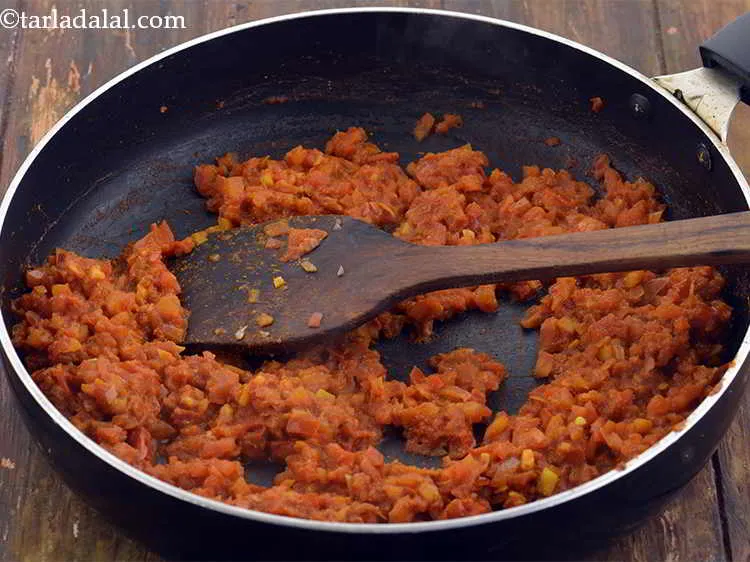 Step 18 – Mix well and cook on a medium flame for 4 to 5 minutes, stirring continuously.