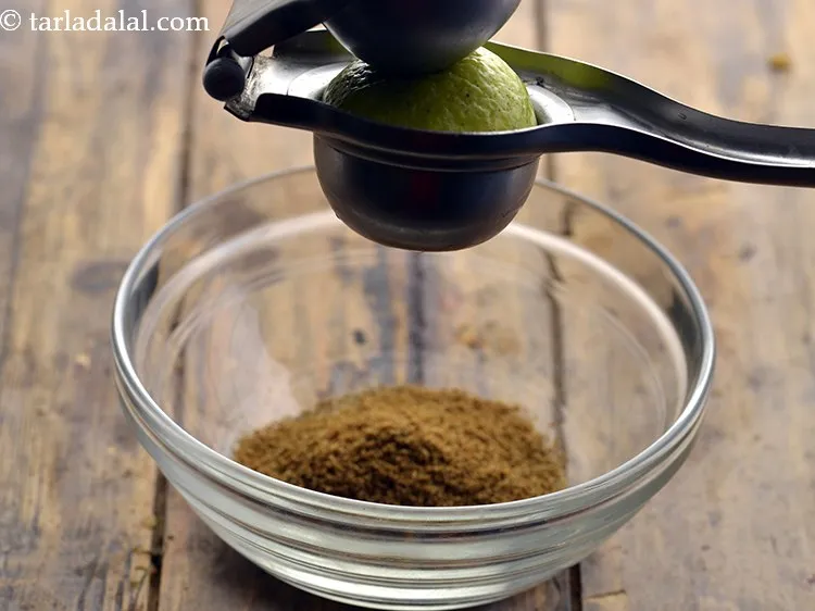 Step 14 – Add a little lemon juice. You can also use amchoor powder as a substitute.