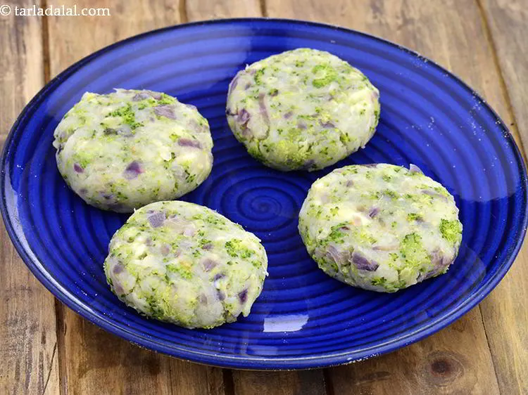 स्टेप 14 – प्रत्येक भाग से ५० मि। मी। (२&rdquo;) व्यास की गोल …